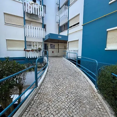 Calm Escape Near Lisbon Center Apartmán